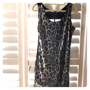 Women’s sequinned b&w cheetah print dress